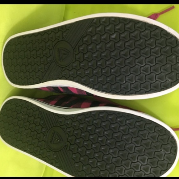 FIREFLY ZOE SKATEBOARD RUNNER /SNEAKER SZ 6 - Picture 4 of 6